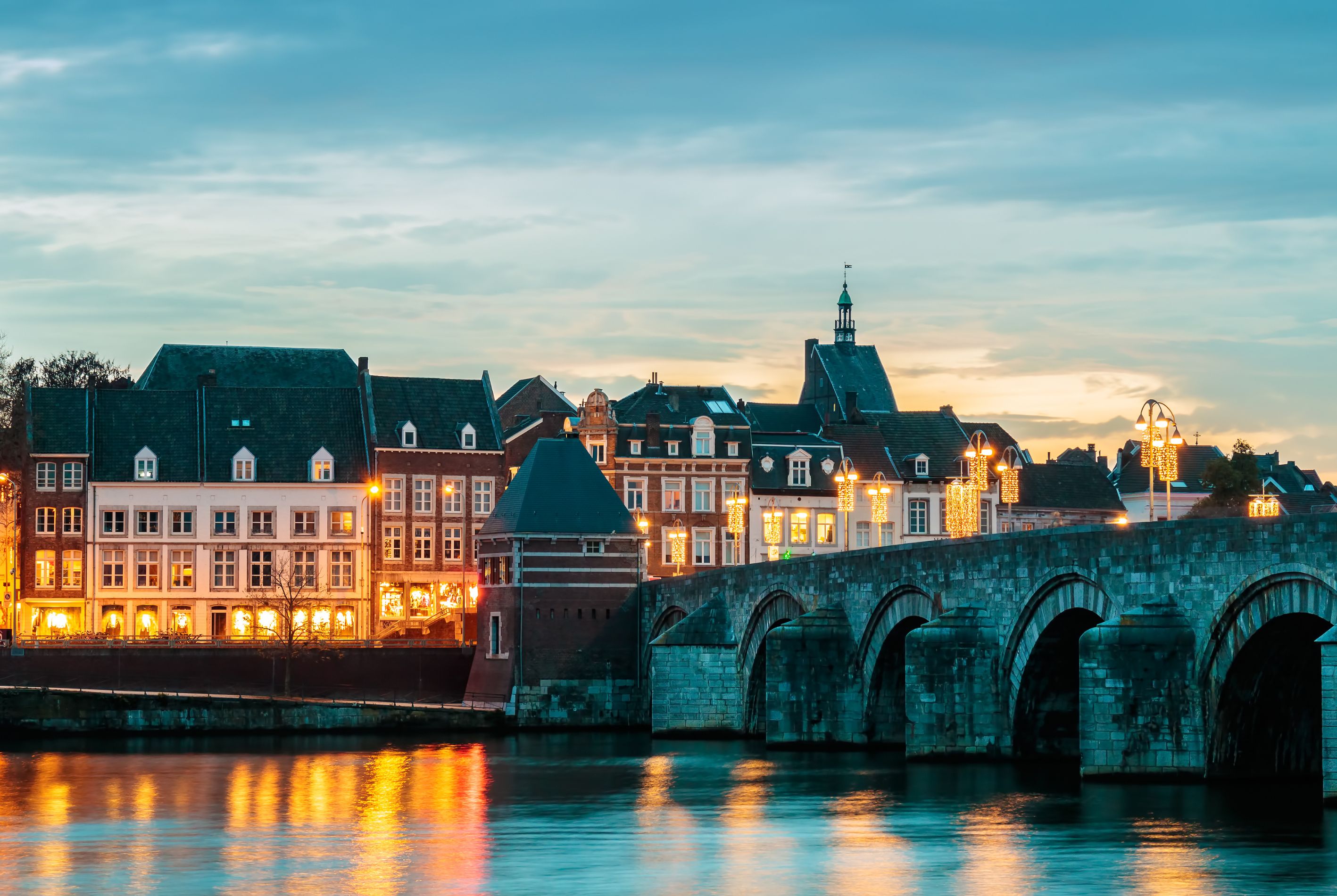 MARCHÉS DE NOËL DE VALKENBURG ET MAASTRICHT 