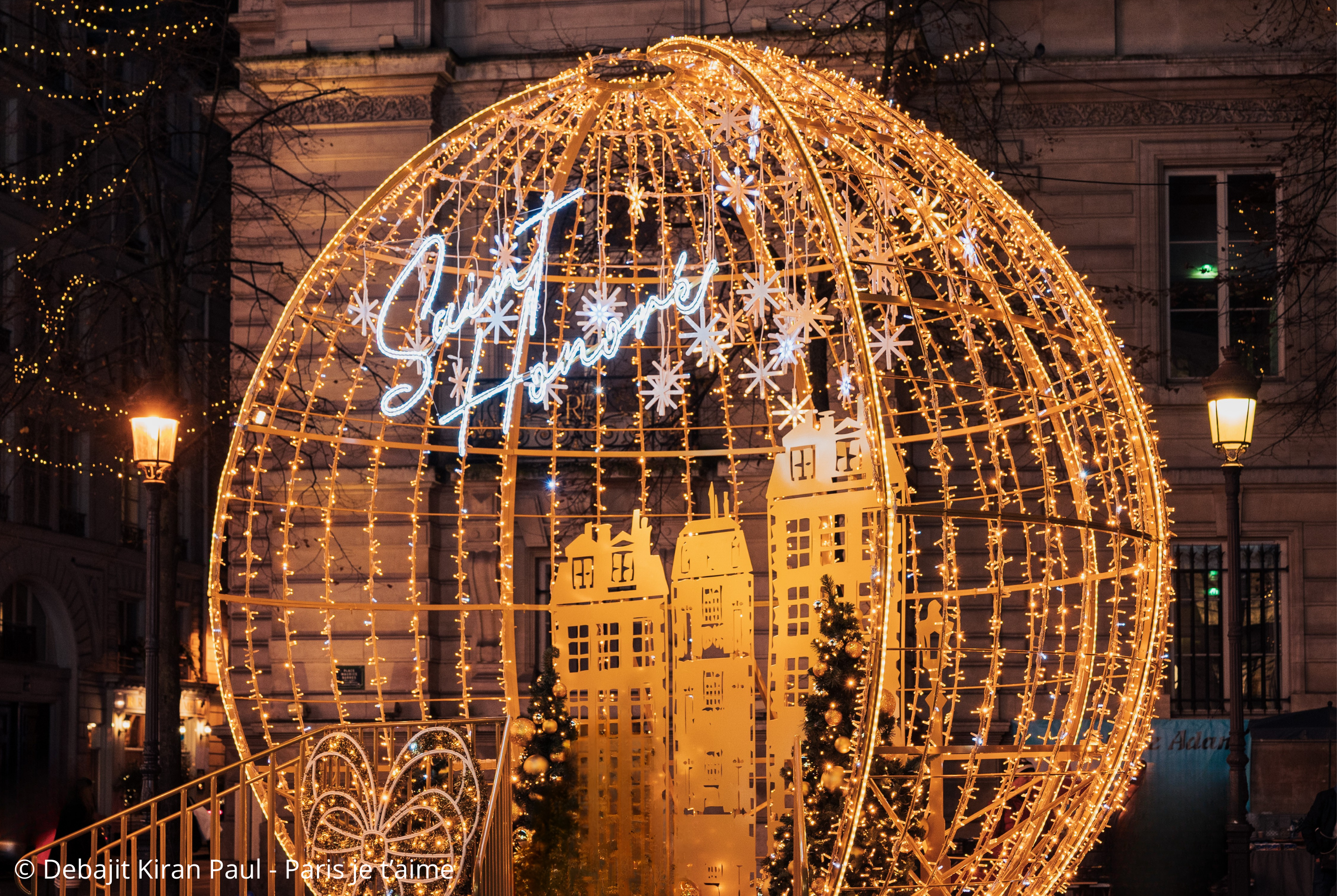 MARCHÉS DE NOËL ET ILLUMINATIONS À PARIS